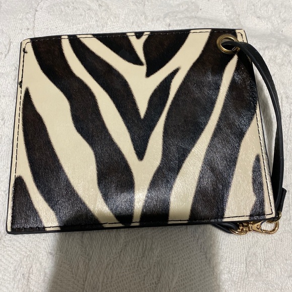 Carlos by Carlos Santana Faux Leather Wristlet - Picture 5 of 8